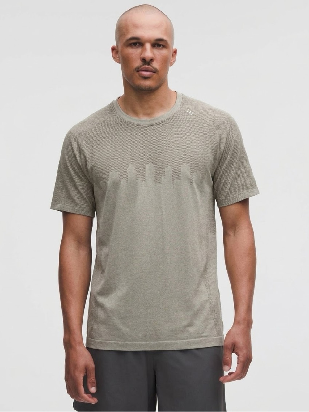 Lululemon Metal Vent Tech Short Sleeve Shirt Olive Grey Size Medium Gym Running